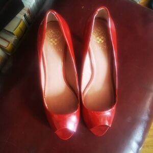 Vince Camuto red peep toe pumps